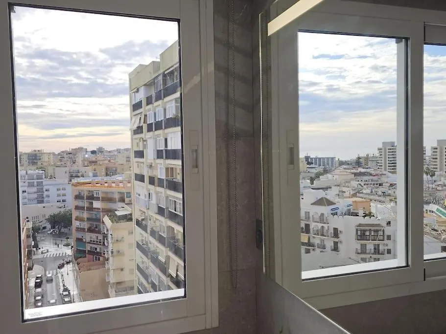 Congreso Sunset Terrace. With Sunny Terrace And Sea Views. Lägenhet Torremolinos