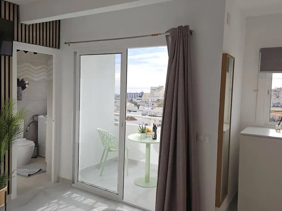 Congreso Sunset Terrace. With Sunny Terrace And Sea Views. Lägenhet Torremolinos